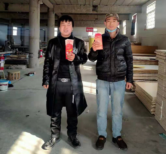 蟻?zhàn)迳萄b春節(jié)慰問送溫暖，情系職工暖人心