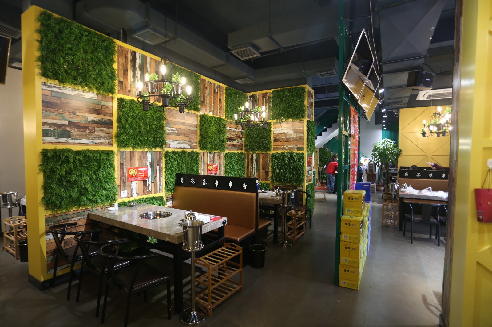 串串香連鎖店這樣裝，讓你不后悔！