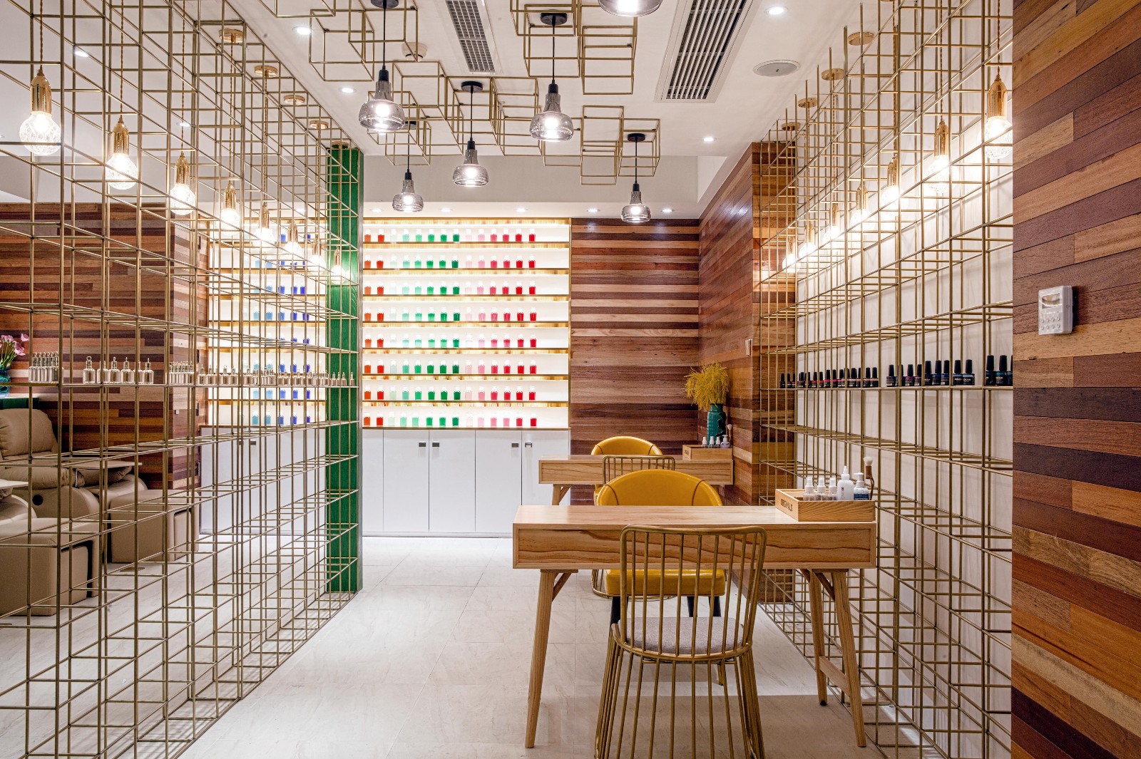 美甲店如何裝修？